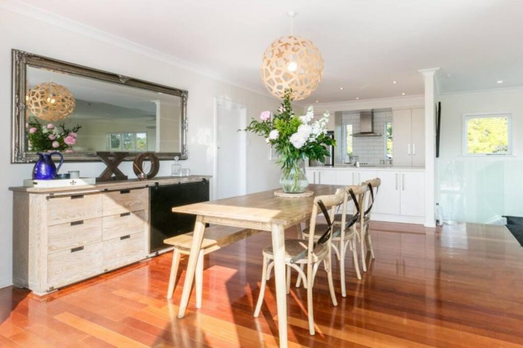 Views, Close To Town Havelock North Extérieur photo