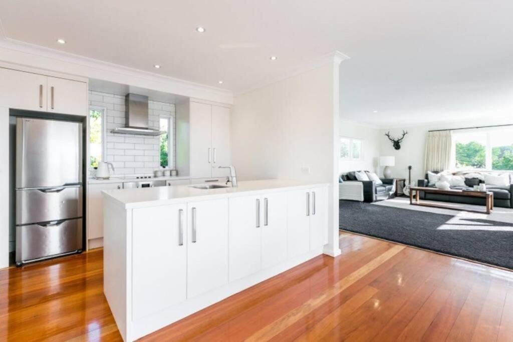 Views, Close To Town Havelock North Extérieur photo